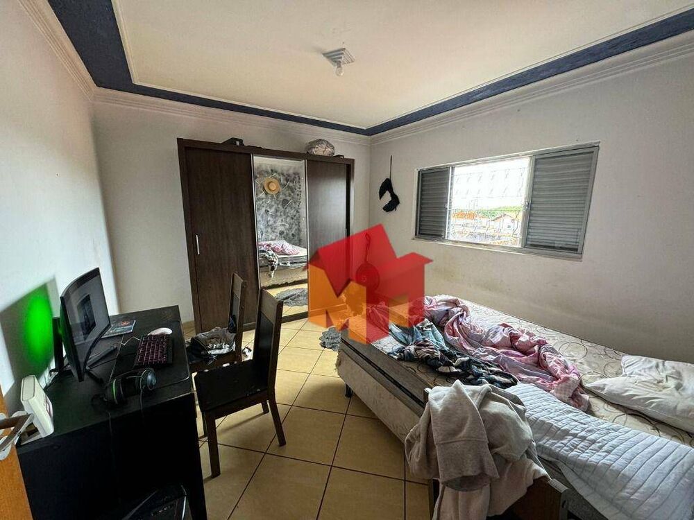 Casa, 4 quartos, 153 m² - Foto 2
