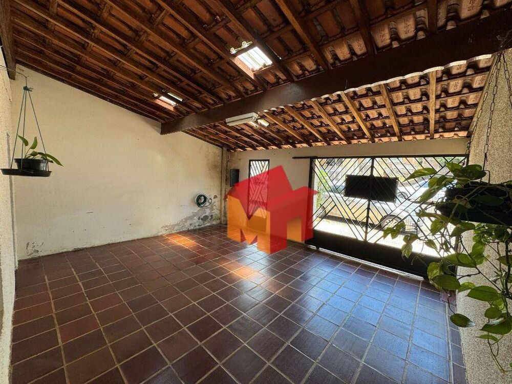Casa à venda com 2 quartos, 75m² - Foto 3