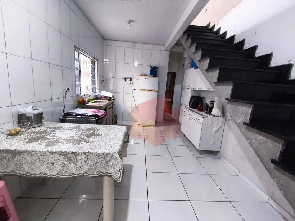 Sobrado, 3 quartos, 260 m² - Foto 2