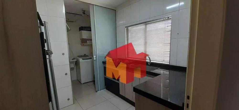 Apartamento à venda com 3 quartos, 65m² - Foto 3
