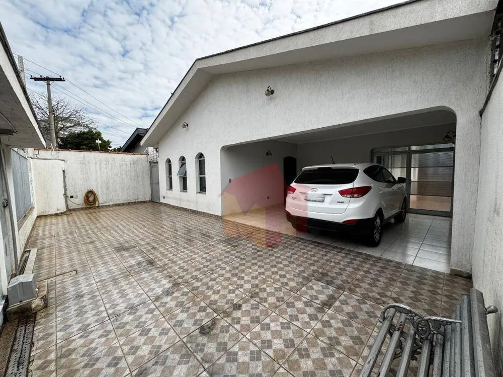Casa, 3 quartos, 209 m² - Foto 1