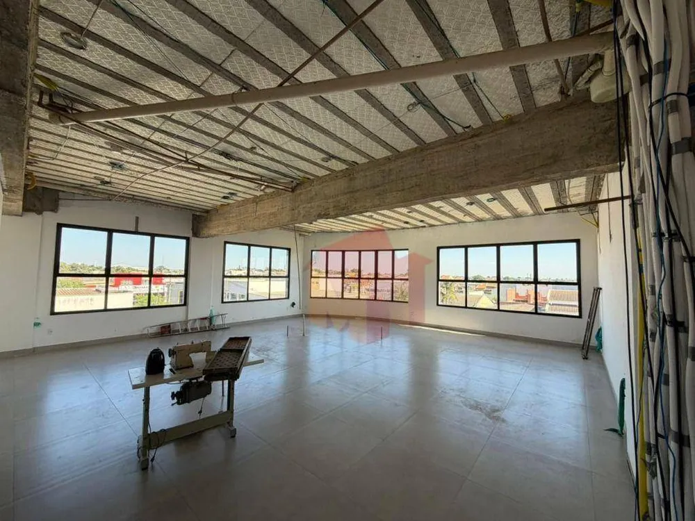 Sala-Conjunto, 200 m² - Foto 2