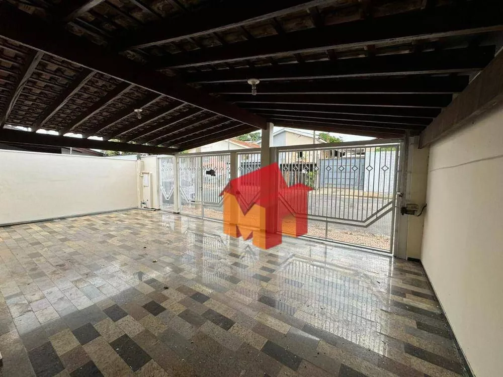 Casa à venda com 2 quartos, 235m² - Foto 3