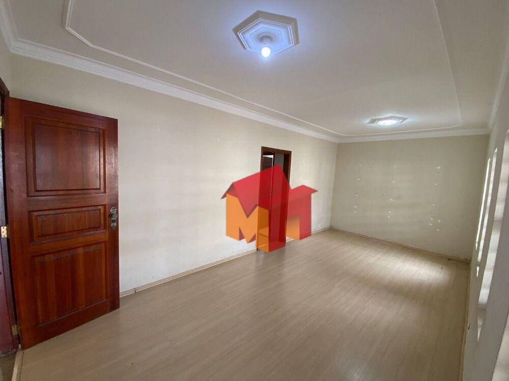 Casa à venda com 2 quartos, 235m² - Foto 6