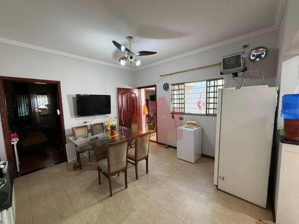Casa, 3 quartos, 225 m² - Foto 11
