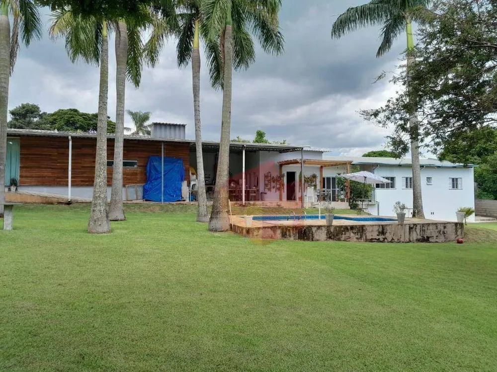 Chácara, 6 quartos, 1000 m² - Foto 1
