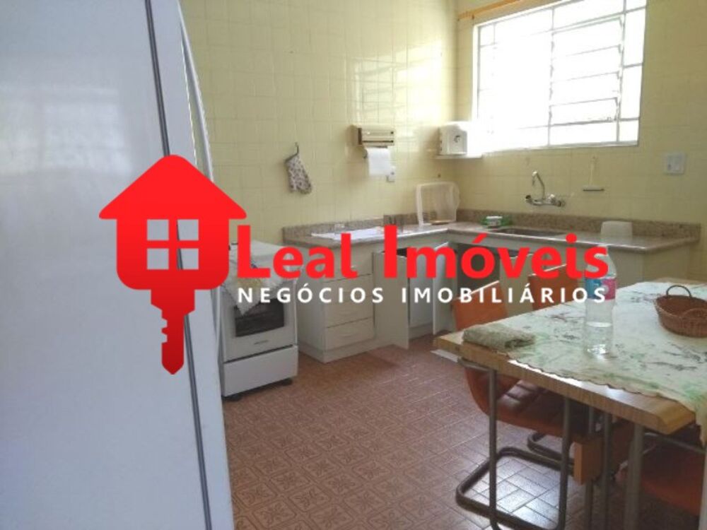 Casa, 4 quartos, 10 m² - Foto 1