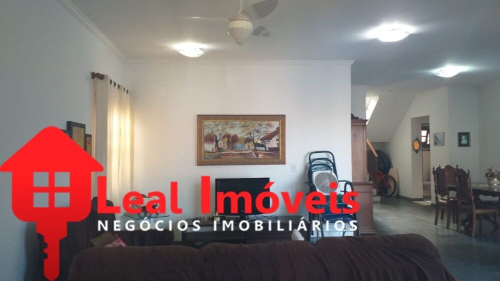 Casa à venda com 3 quartos - Foto 2