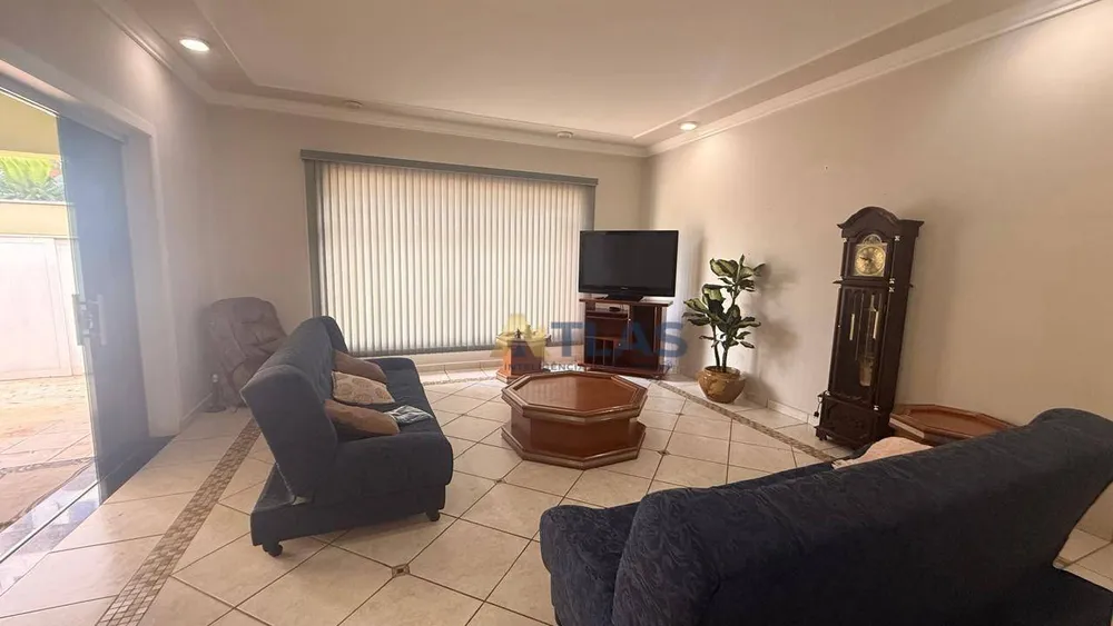 Casa, 3 quartos, 214 m² - Foto 4
