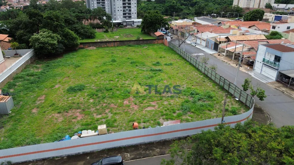 Terreno, 3180 m² - Foto 1