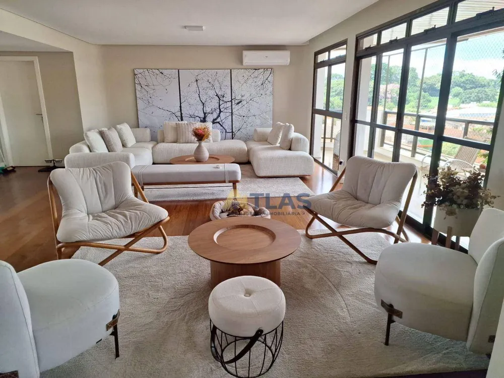 Apartamento, 4 quartos, 243 m² - Foto 1