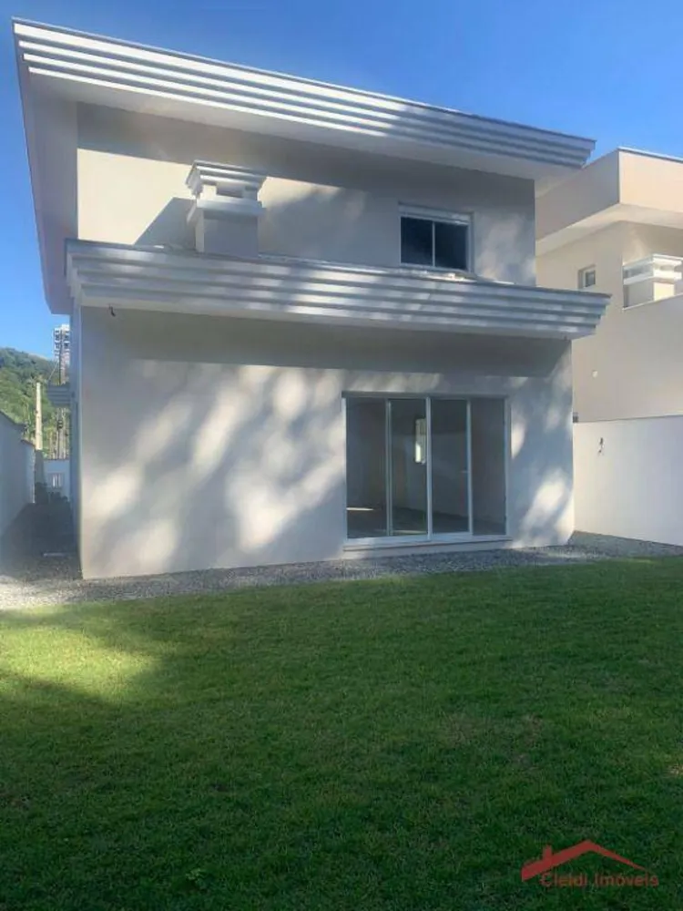 Casa, 4 quartos, 254 m² - Foto 1