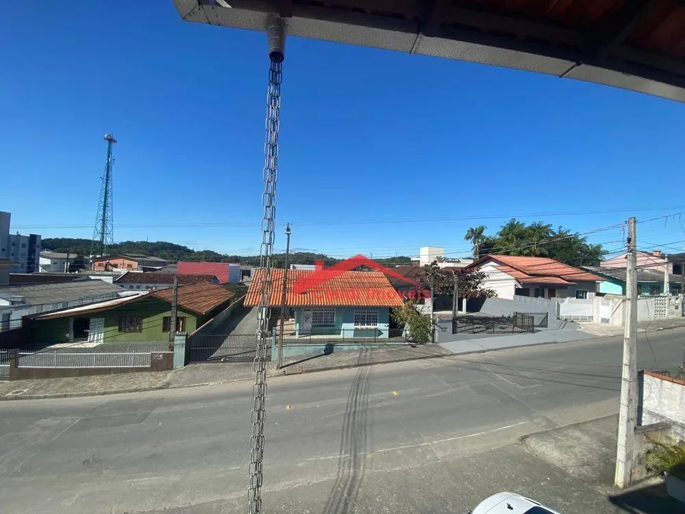Casa, 2 quartos, 230 m² - Foto 1