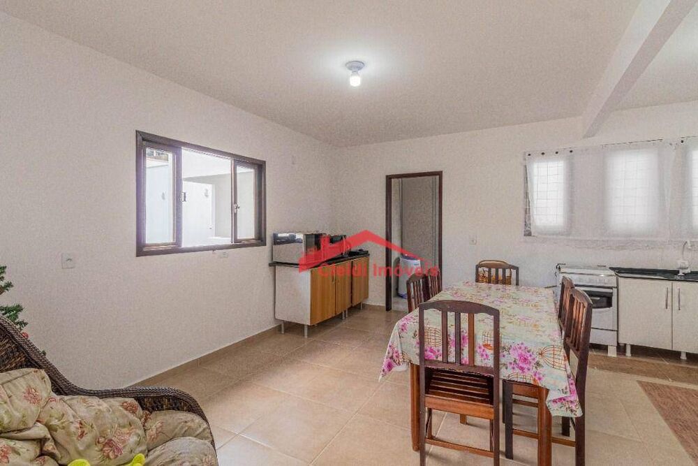 Casa à venda com 3 quartos, 140m² - Foto 4