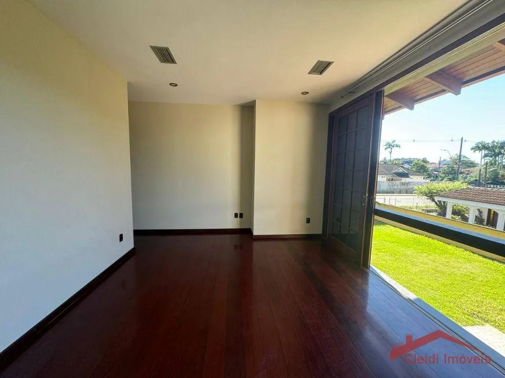 Casa, 3 quartos, 280 m² - Foto 1