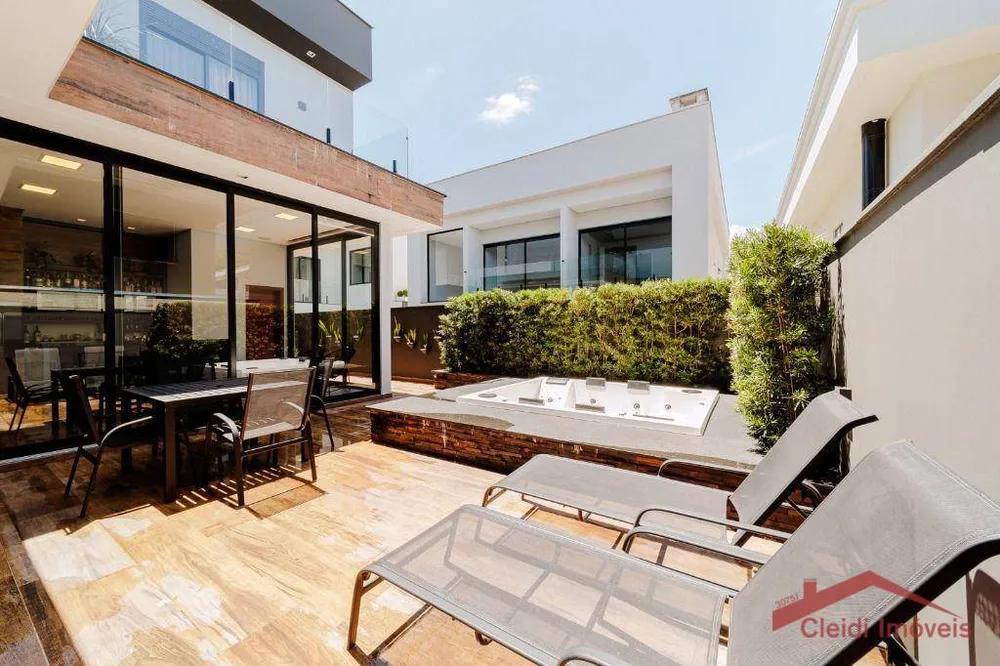 Casa, 4 quartos, 235 m² - Foto 5