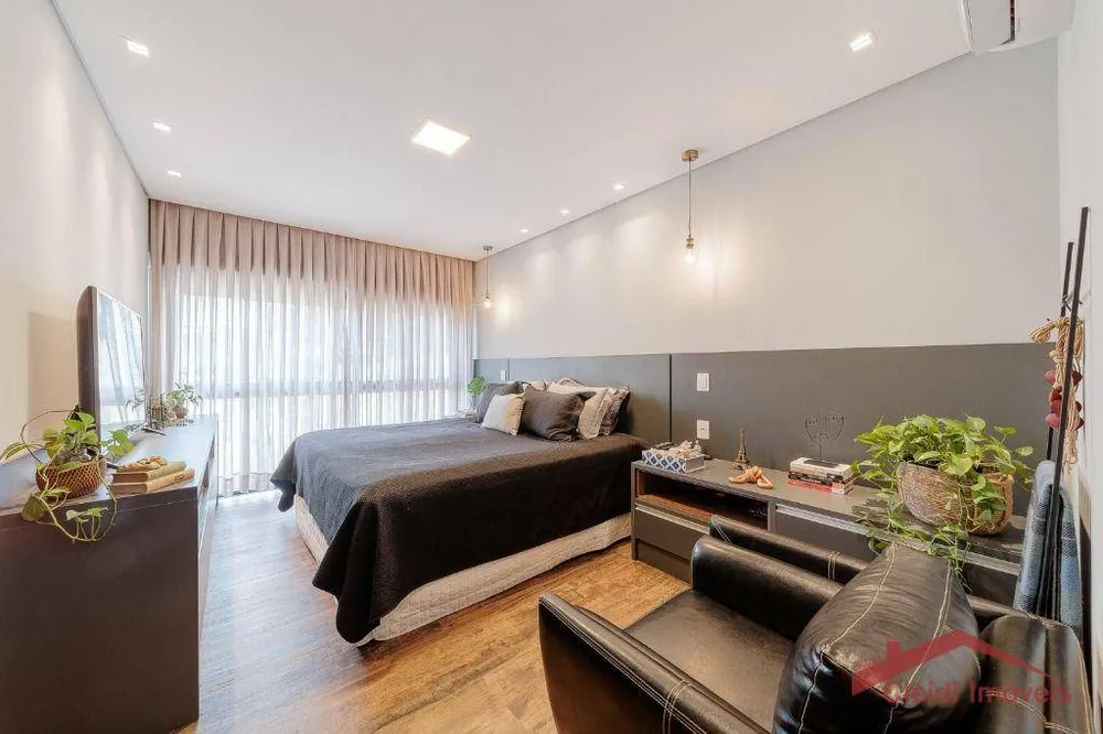Casa, 4 quartos, 235 m² - Foto 2