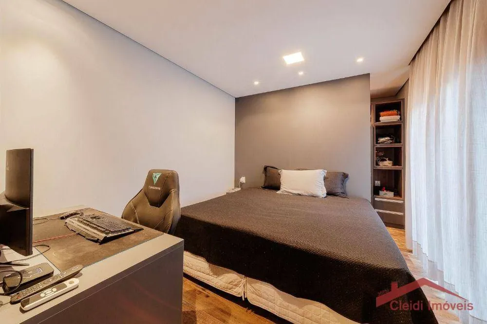 Casa, 4 quartos, 235 m² - Foto 8