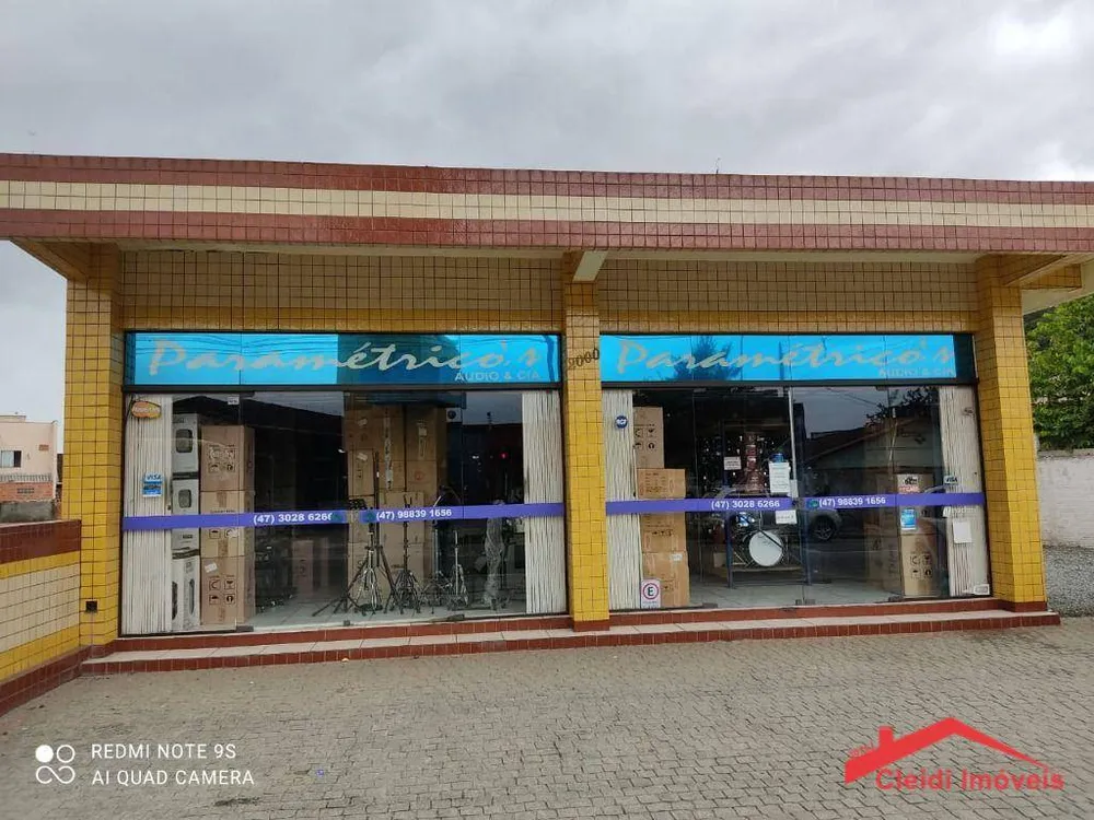 Sala-Conjunto, 210 m² - Foto 1