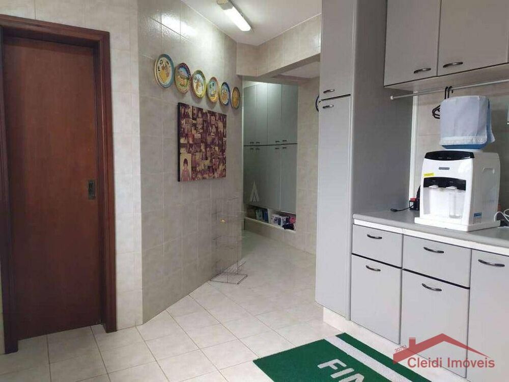 Apartamento, 4 quartos, 191 m² - Foto 1