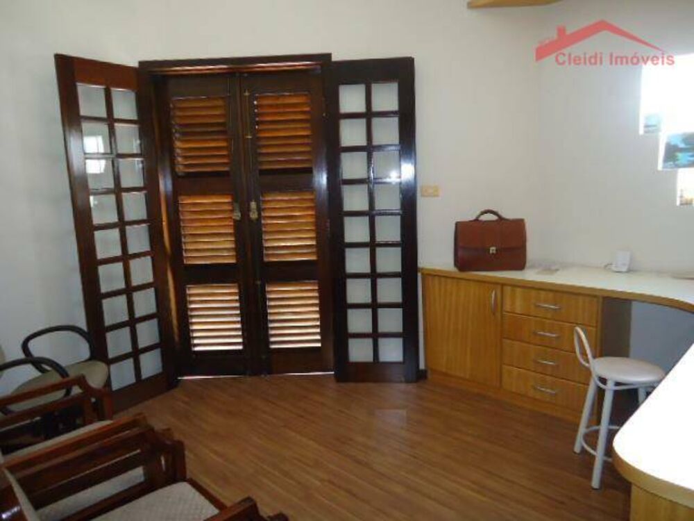 Casa à venda com 2 quartos, 250m² - Foto 26