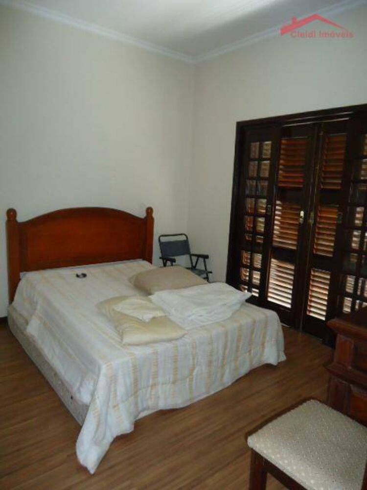 Casa à venda com 2 quartos, 250m² - Foto 28