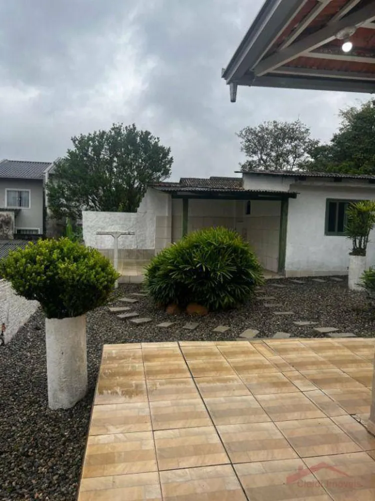 Casa, 6 quartos, 190 m² - Foto 2