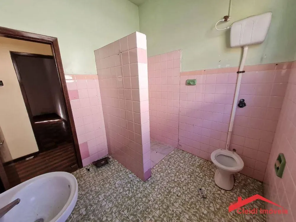 Casa, 3 quartos, 250 m² - Foto 9