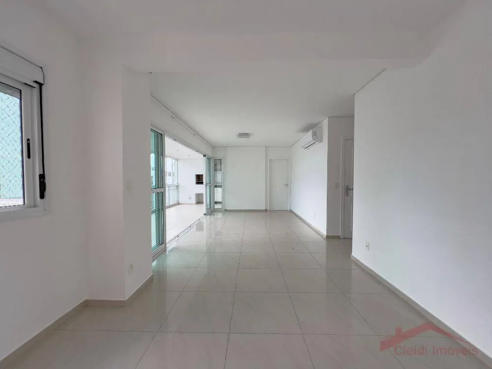 Apartamento, 3 quartos, 161 m² - Foto 1