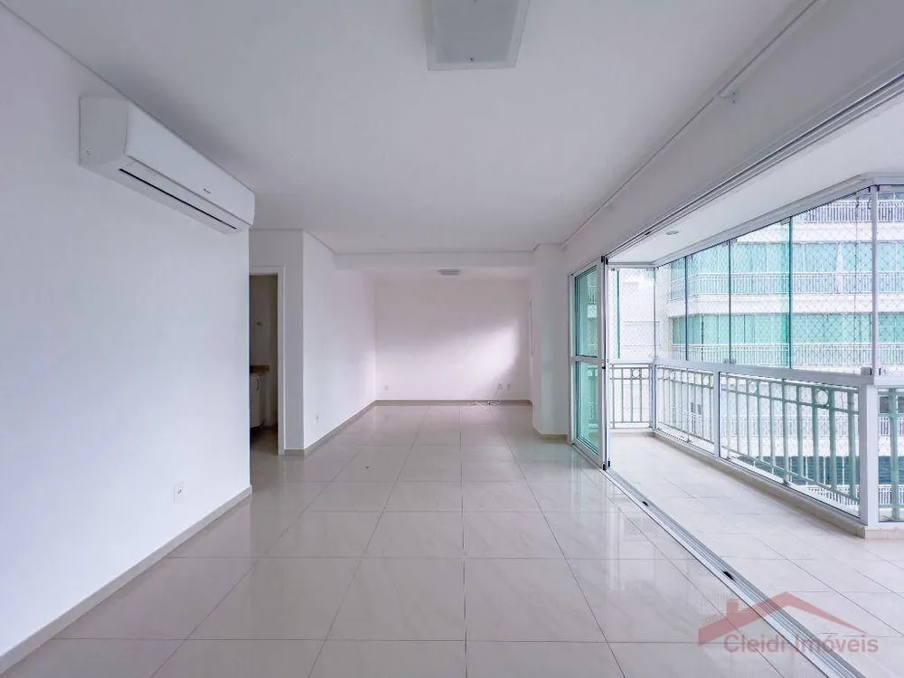 Apartamento, 3 quartos, 161 m² - Foto 2
