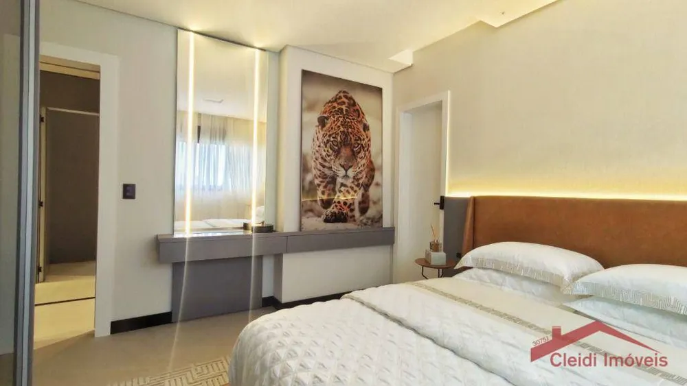 Apartamento, 3 quartos, 111 m² - Foto 1