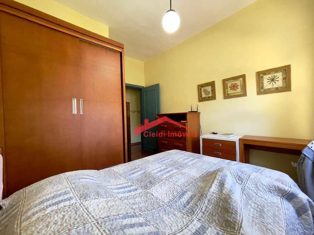 Casa, 3 quartos, 200 m² - Foto 2