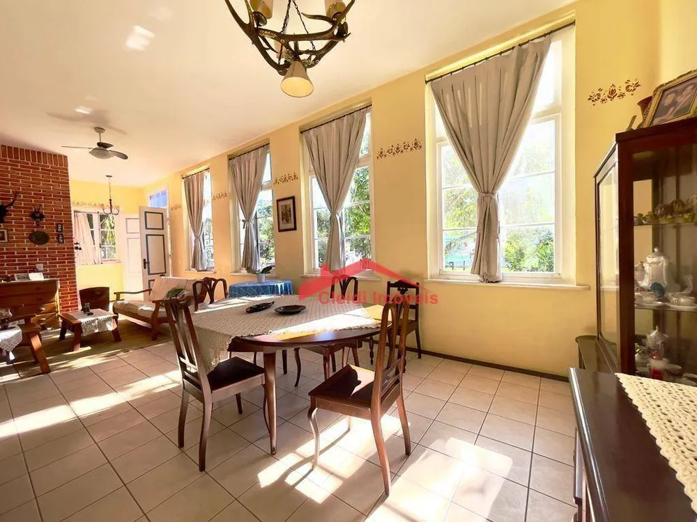 Casa, 3 quartos, 200 m² - Foto 11