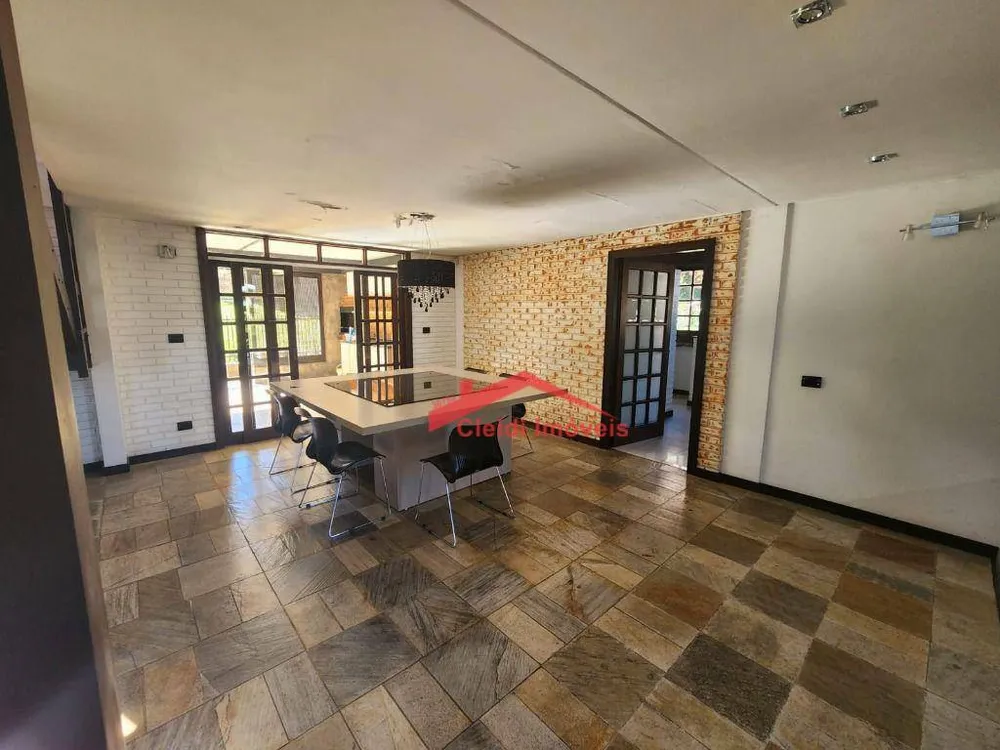 Casa, 3 quartos, 269 m² - Foto 8