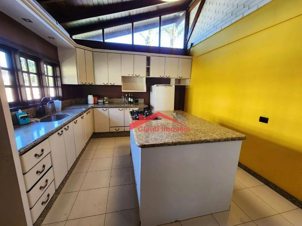 Casa, 3 quartos, 269 m² - Foto 11