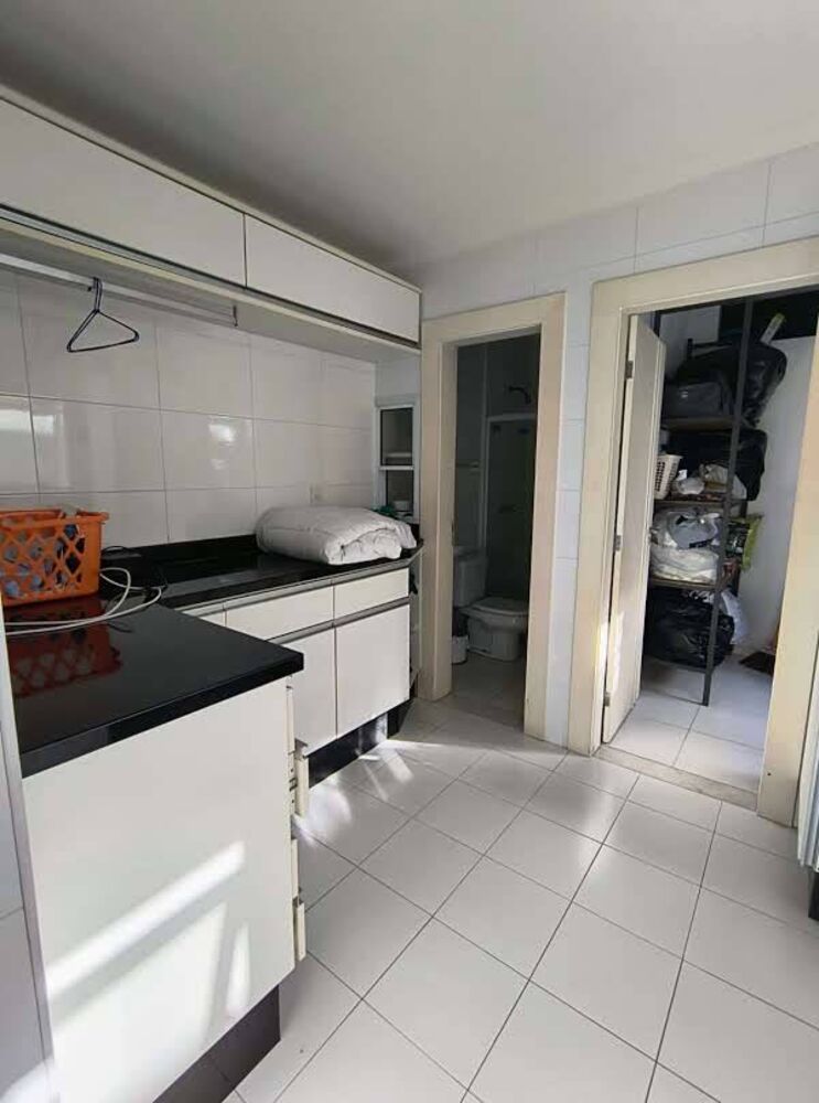 Casa à venda com 4 quartos, 295m² - Foto 3
