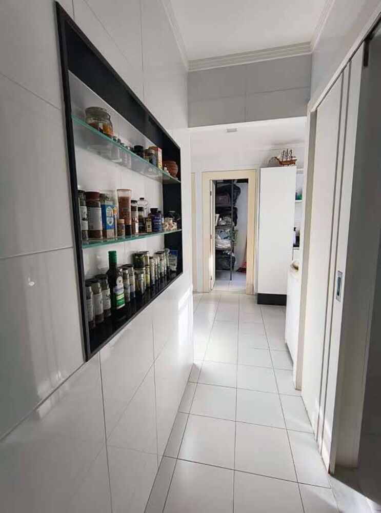 Casa à venda com 4 quartos, 295m² - Foto 5