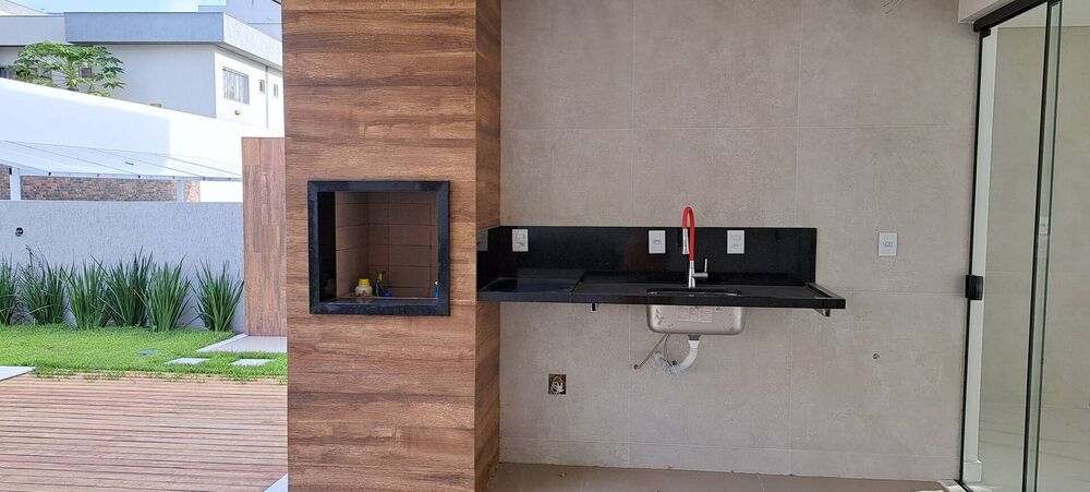 Casa à venda com 4 quartos, 340m² - Foto 3