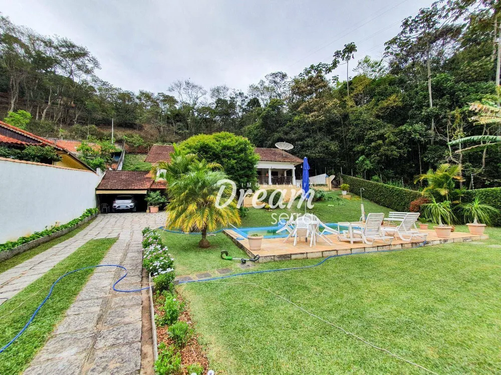 Casa, 5 quartos, 243 m² - Foto 2