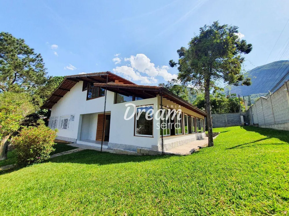 Casa, 3 quartos, 220 m² - Foto 1
