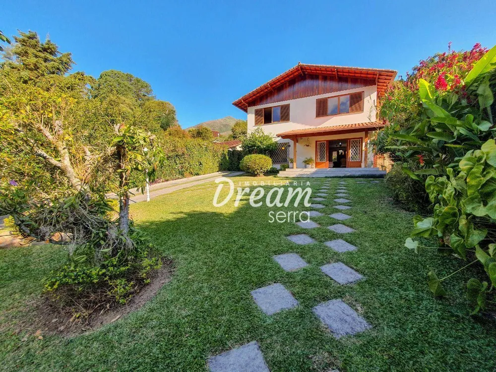 Casa, 3 quartos, 270 m² - Foto 1