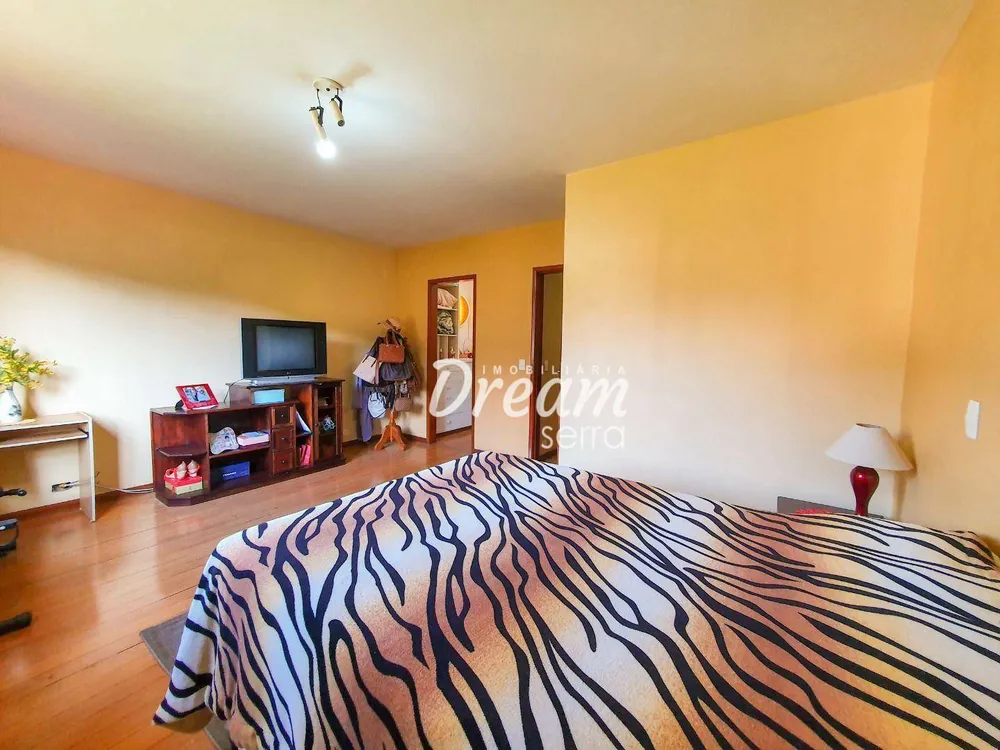 Casa, 3 quartos, 270 m² - Foto 32