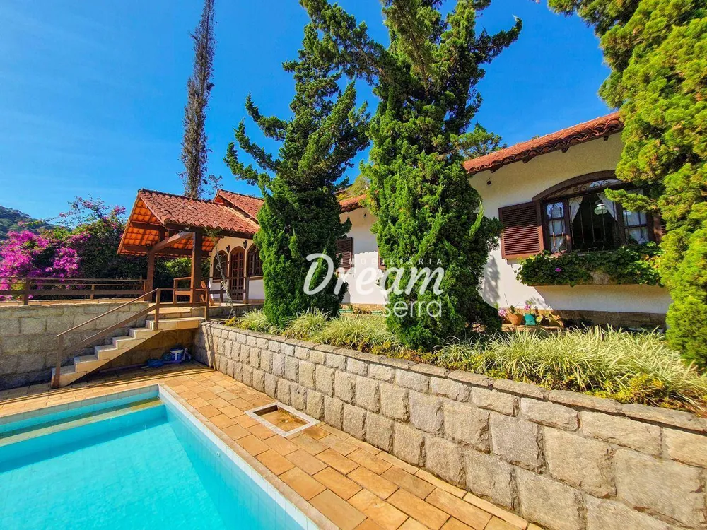 Casa, 4 quartos, 320 m² - Foto 1