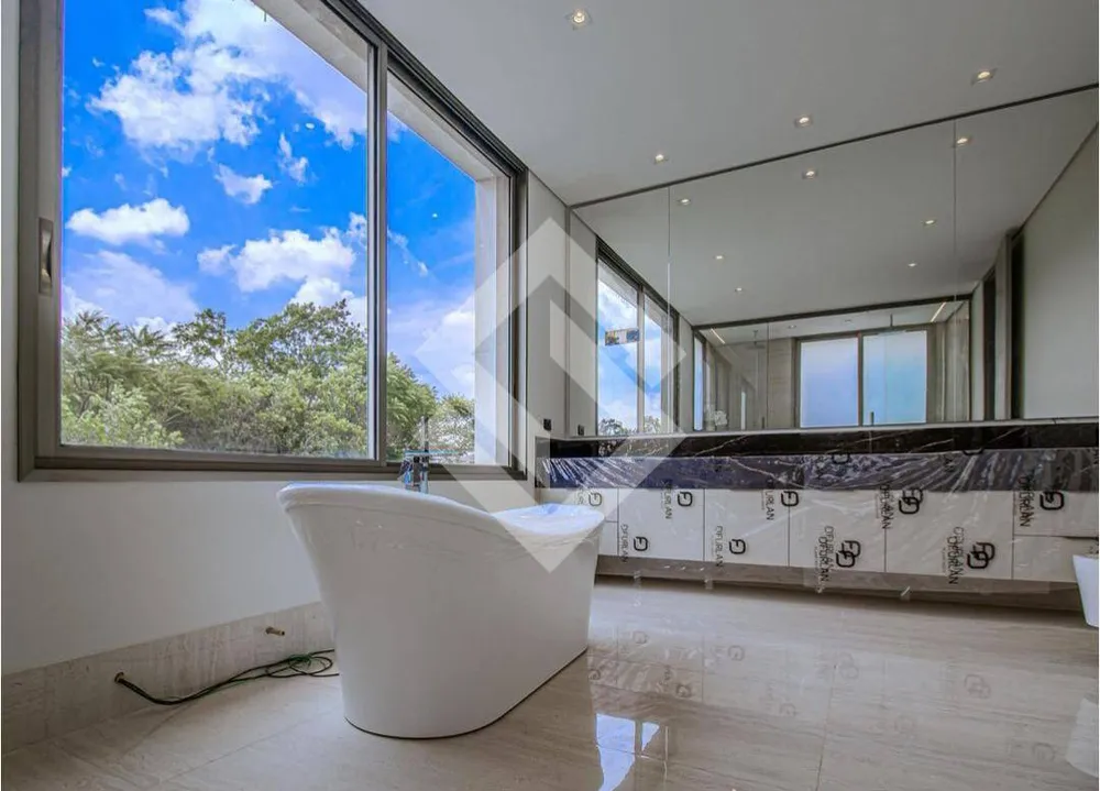 Casa, 6 quartos, 1810 m² - Foto 1
