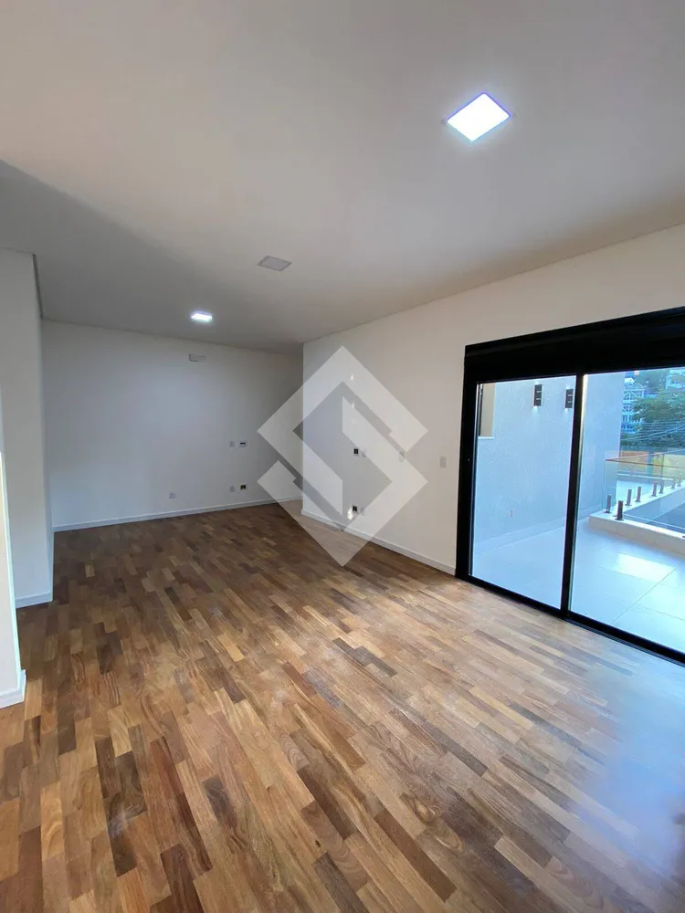 Casa, 6 quartos, 1700 m² - Foto 7