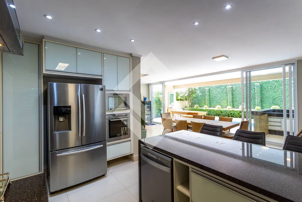 Casa, 5 quartos, 340 m² - Foto 1