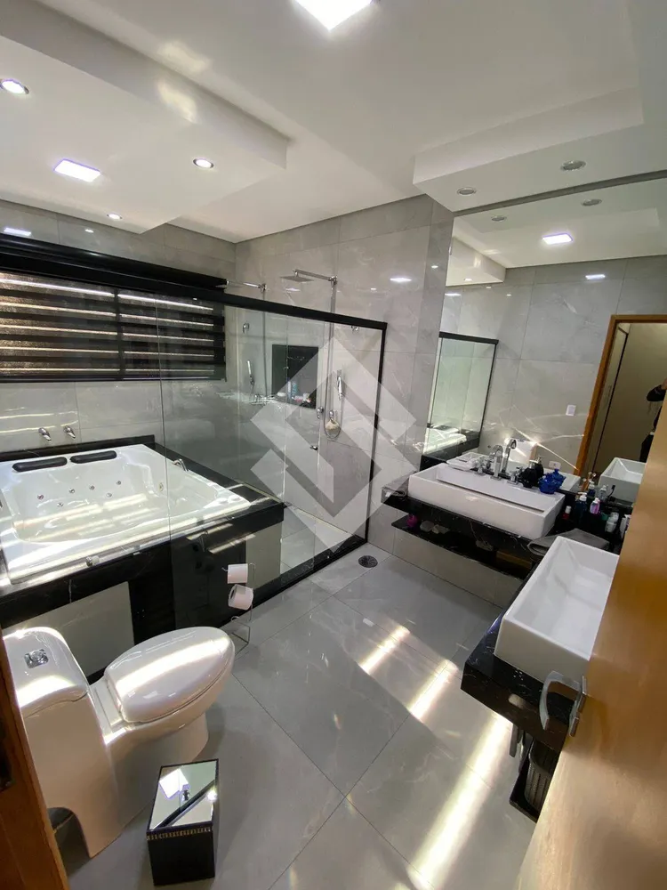 Casa, 5 quartos, 450 m² - Foto 1