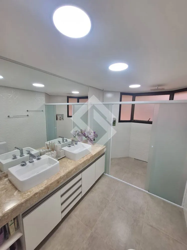 Apartamento, 3 quartos, 339 m² - Foto 1