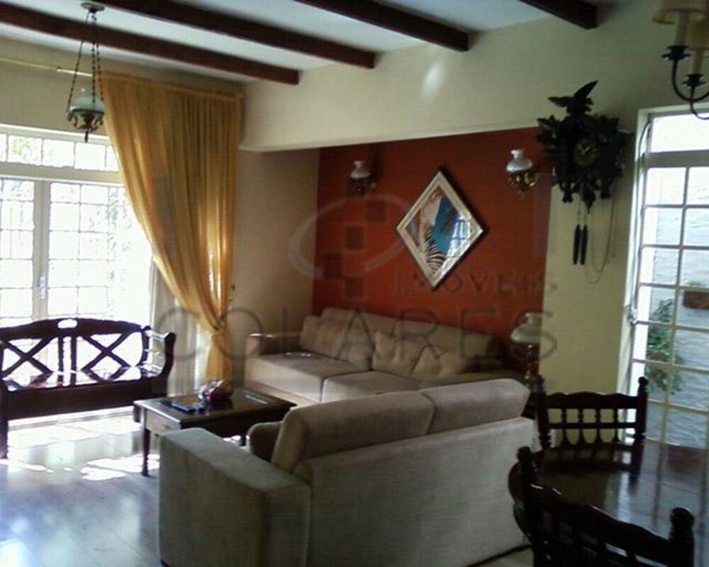 Casa, 3 quartos, 240 m² - Foto 1