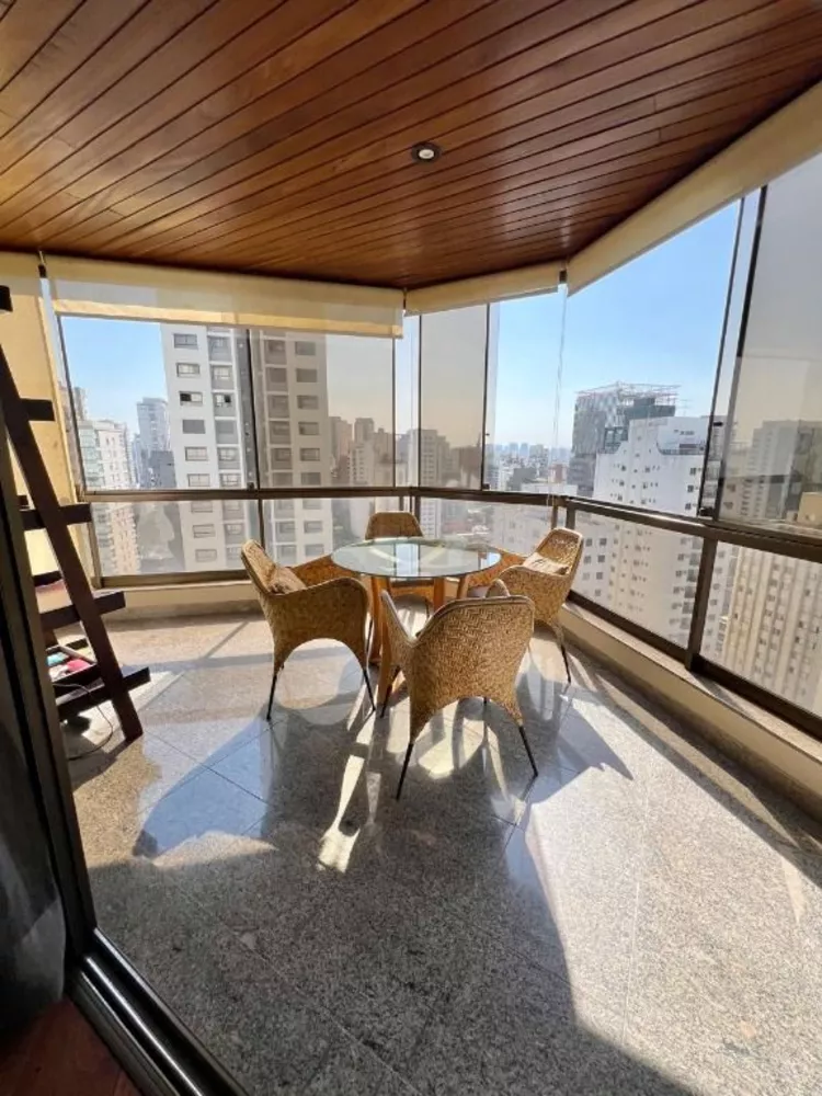 Apartamento à venda com 4 quartos, 320m² - Foto 2